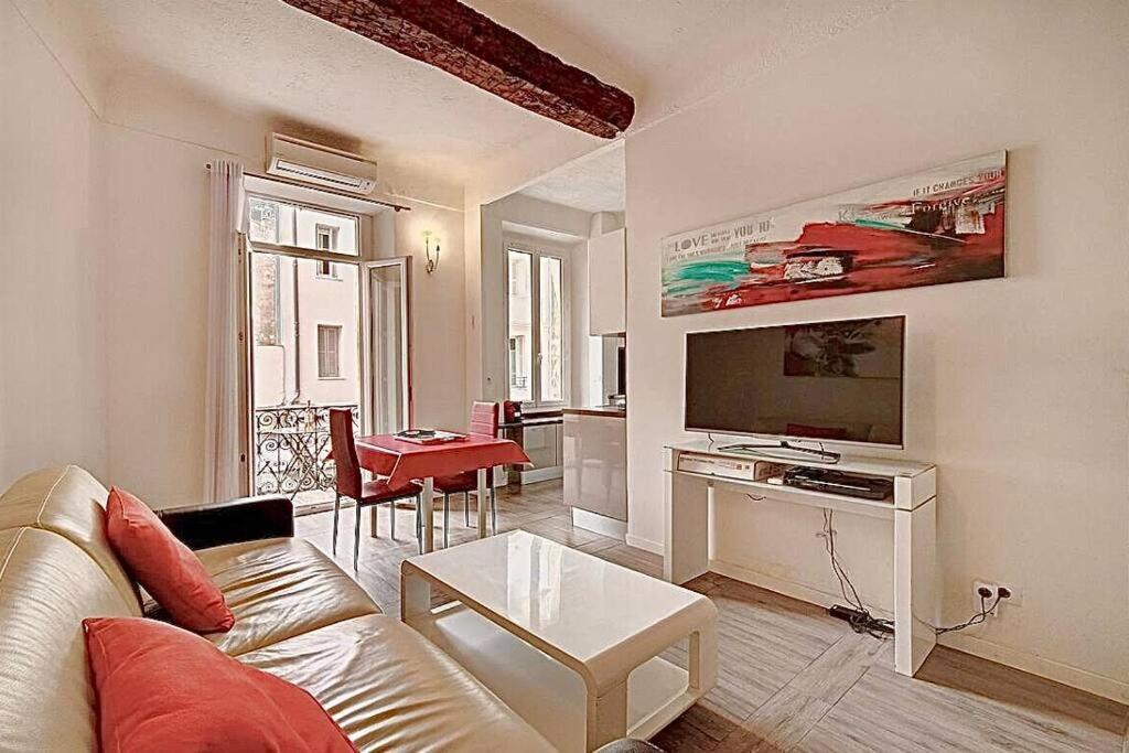 Apartment 1 - 41h3 *